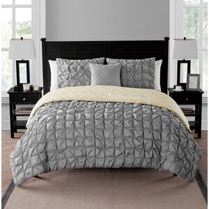 Sherrodsville Reversible Comforter Set