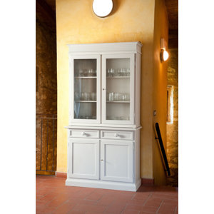 Standvitrine Yvette aus Massivholz von Castagnetti