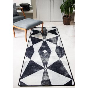 Ruthie Fuel White/Black Area Rug