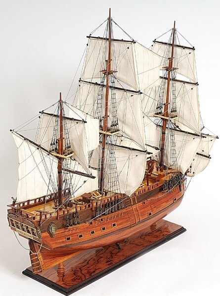 Old Modern Handicrafts HMS Endeavour Model Ship & Reviews | Wayfair