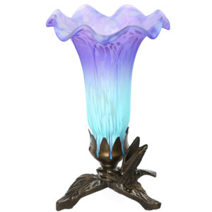 Dowsett Hummingbird Base Lily 8