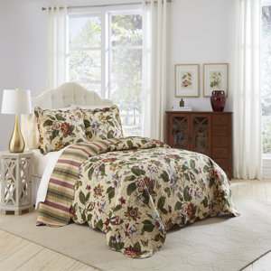 Laurel Spring 3 Piece Reversible Comforter Set