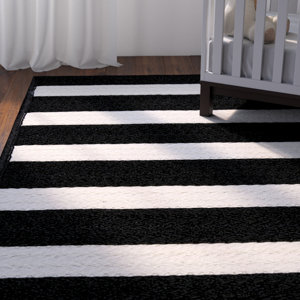 Georg Black/White Indoor/Outdoor Area Rug