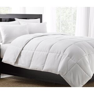 Exquisite Hotel Lightweight Down Alternative Comforter