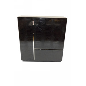 Carnahan Crocodile Lacquer Server by Orren Ellis