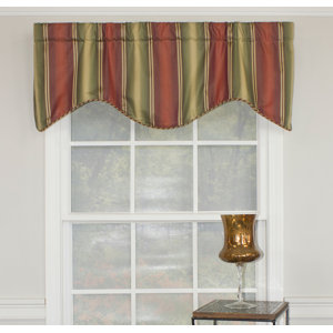 Elaine Garden Cornice 51