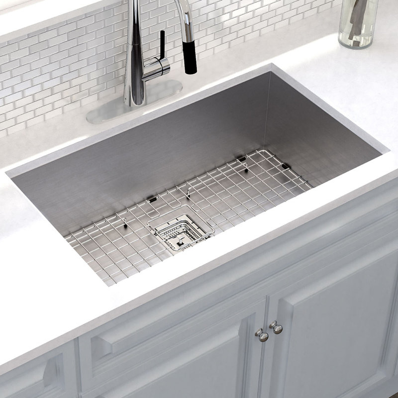 Khu32 Kraus Pax 31 X 18 Undermount Kitchen Sink With Drain Pax 31 X 18 Undermount Kitchen Sink With Drain Embly