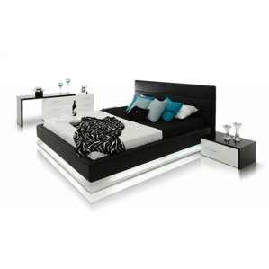 Leraine Upholstered Platform Bed by Wade Logan