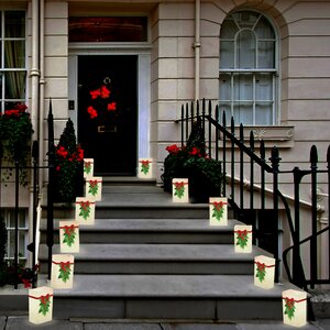 6 Light Holly LumaLite Luminaria Kit