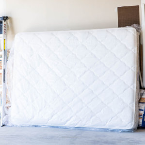 Heavy Duty Sealable Hypoallergenic Waterproof Mattress Protector by Linenspa