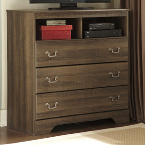 Devondra 3 Drawer Media Chest by World Menagerie