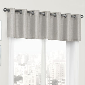 Jeanne Blackout Grommet 52