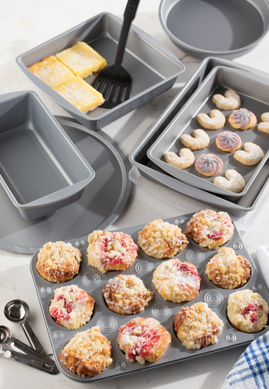 Wayfair Basics™ Wayfair Basics 13 Piece Nonstick Bakeware Set & Reviews