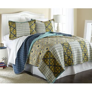 Pennington Coverlet Set