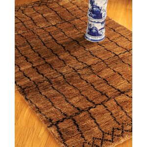 Purquazi Hand-Woven Brown Area Rug