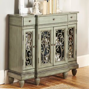 Union City 4 Door Server