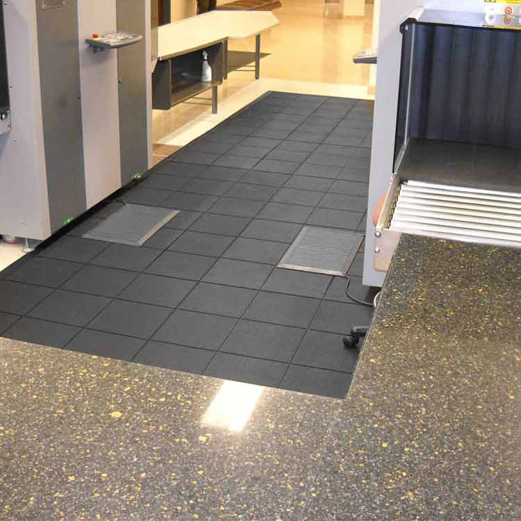 Revolution Interlocking Rubber Floor