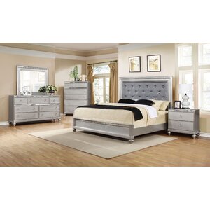 Bremerton Platform Customizable Bedroom Set