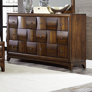 Ainslie Brook 6 Drawer Standard Dresser by World Menagerie