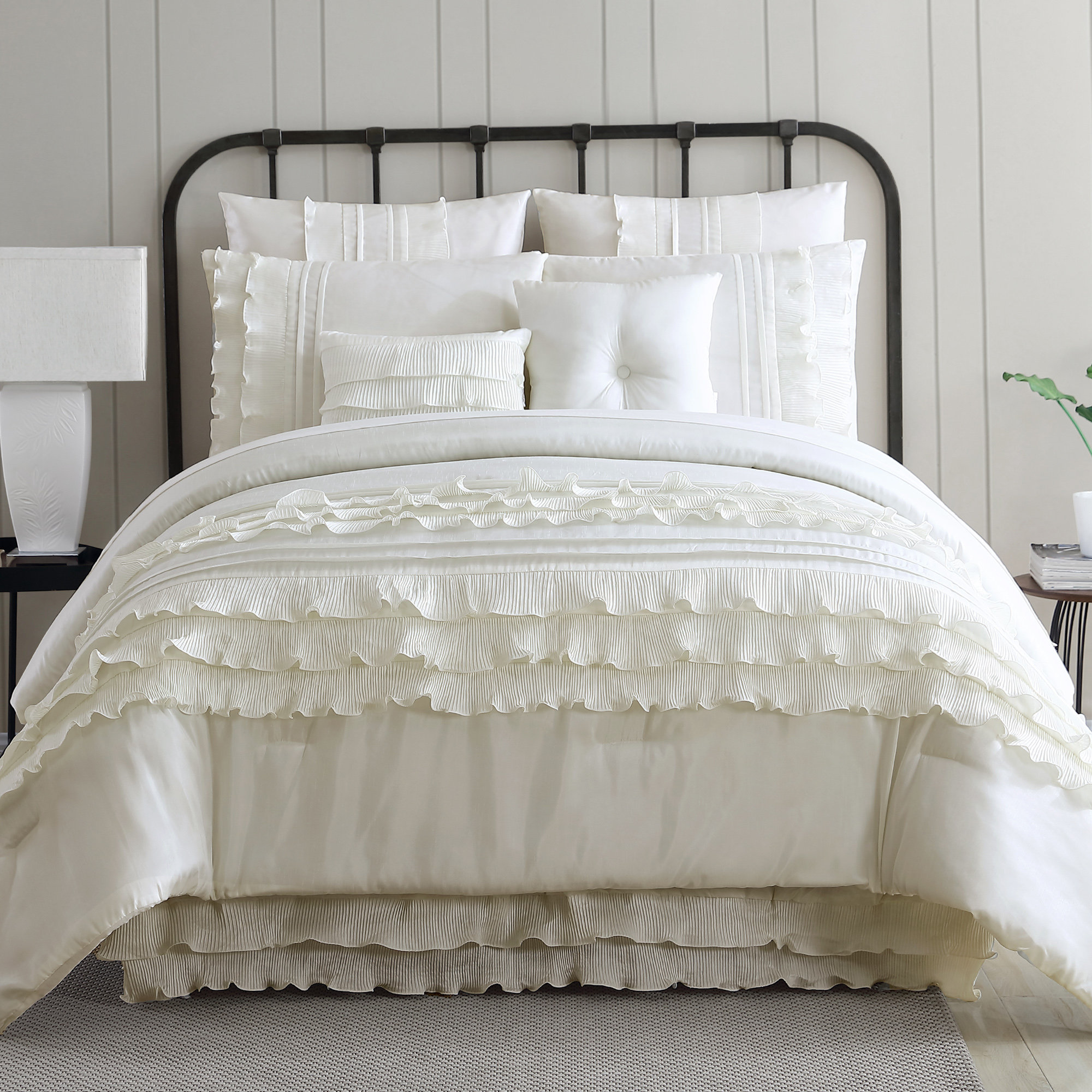 BEAUTIFUL RUFFLED TEXTURED PLEAT SOFT COMFORTER SET