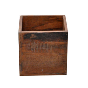 Kiste aus Holz von Hazelwood Home
