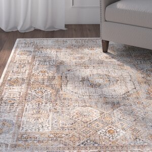 Matteson Traditional Ivory/Beige Area Rug