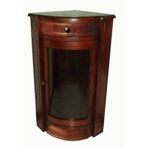 Corner Short 35