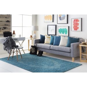 Middleton Cameron Hand-Tufted Teal Area Rug