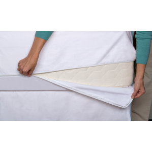 Anti Bed Bug Wrapper Mattress Protector by Maison Condelle