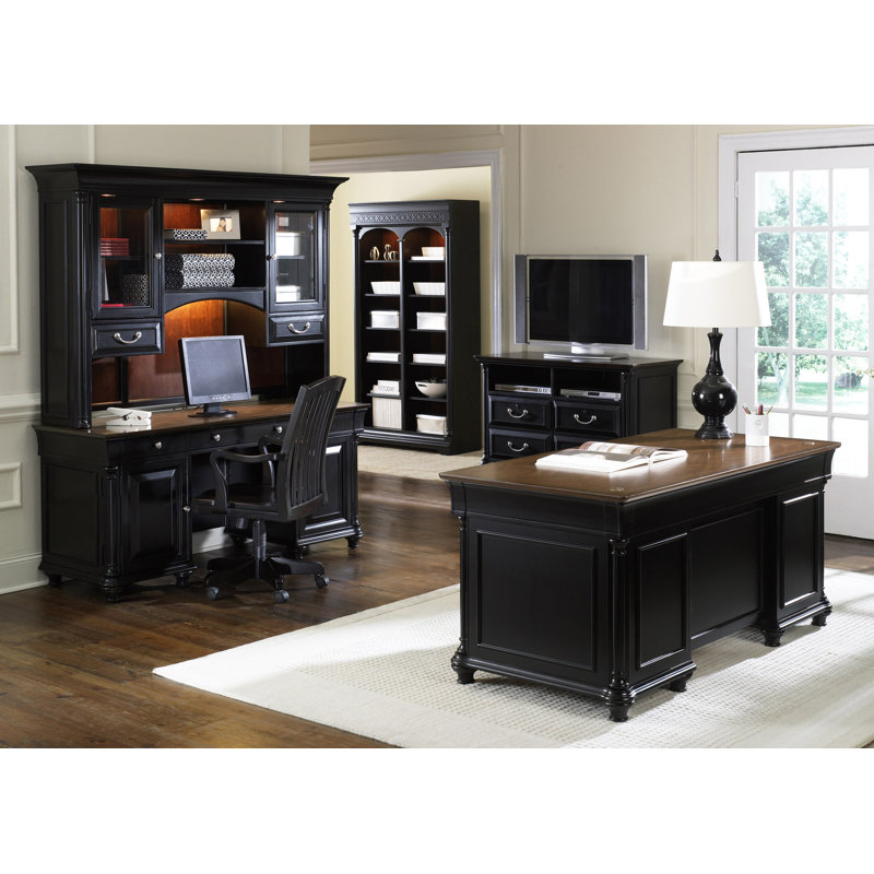 Bellingham St Ives Executive Desk With Hutch
