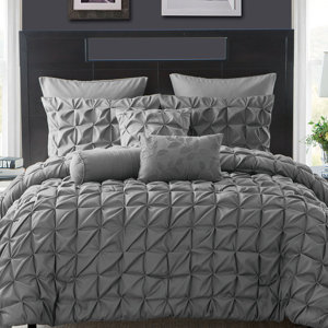 Gilbert Comforter Set