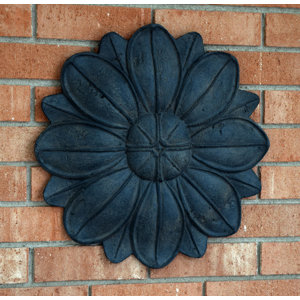 Outdoor Flowering Wall Decor