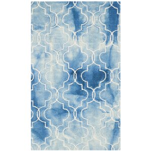 Hand-Tufted Blue/Ivory Area Rug