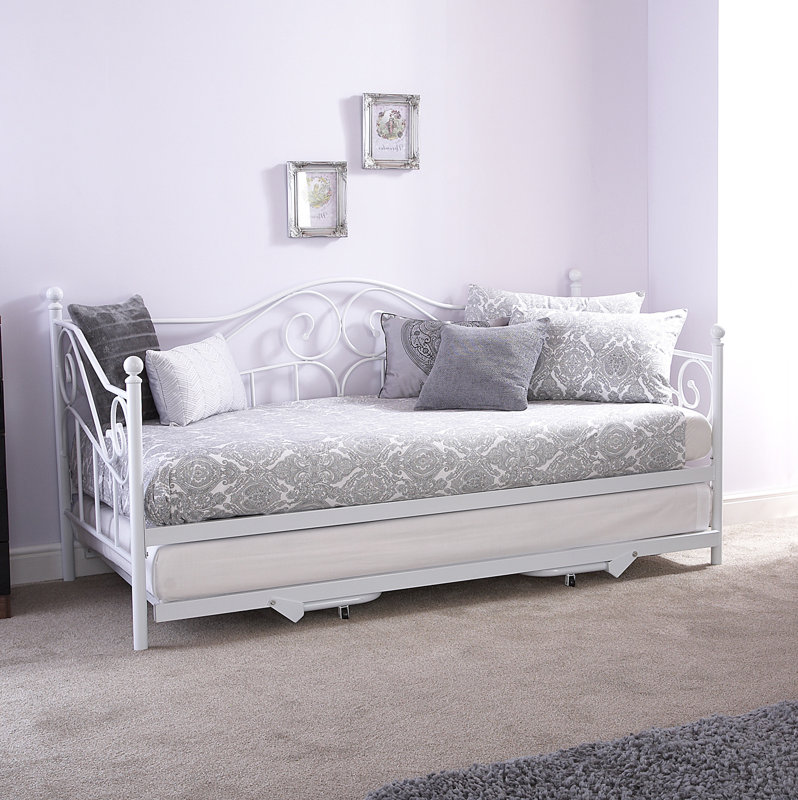 Lily Manor Amberboi Daybed with Trundle & Reviews ...
