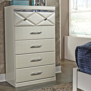 Redick 5 Drawer Chest by Willa Arlo Interiors