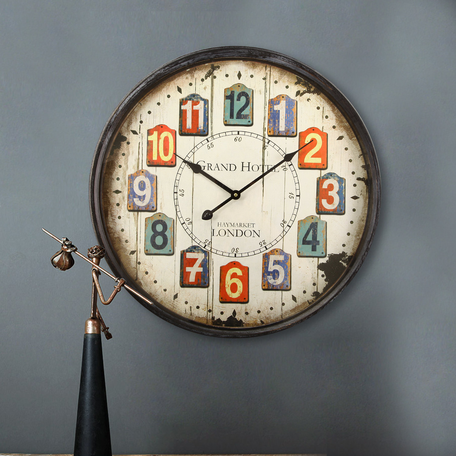 AdecoTrading 20.1" Retro Round Faux Wood Chip Numbers "Grand Hotel