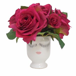 Roses Selfie Floral Arrangement in Vase