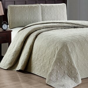 Minta 3 Piece Reversible Quilt Set