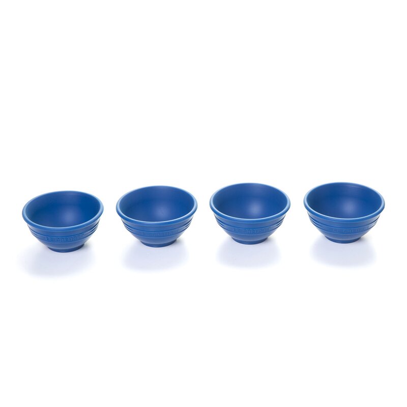 large silicone mixing bowls