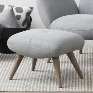 Standardhocker Belper von Corrigan Studio