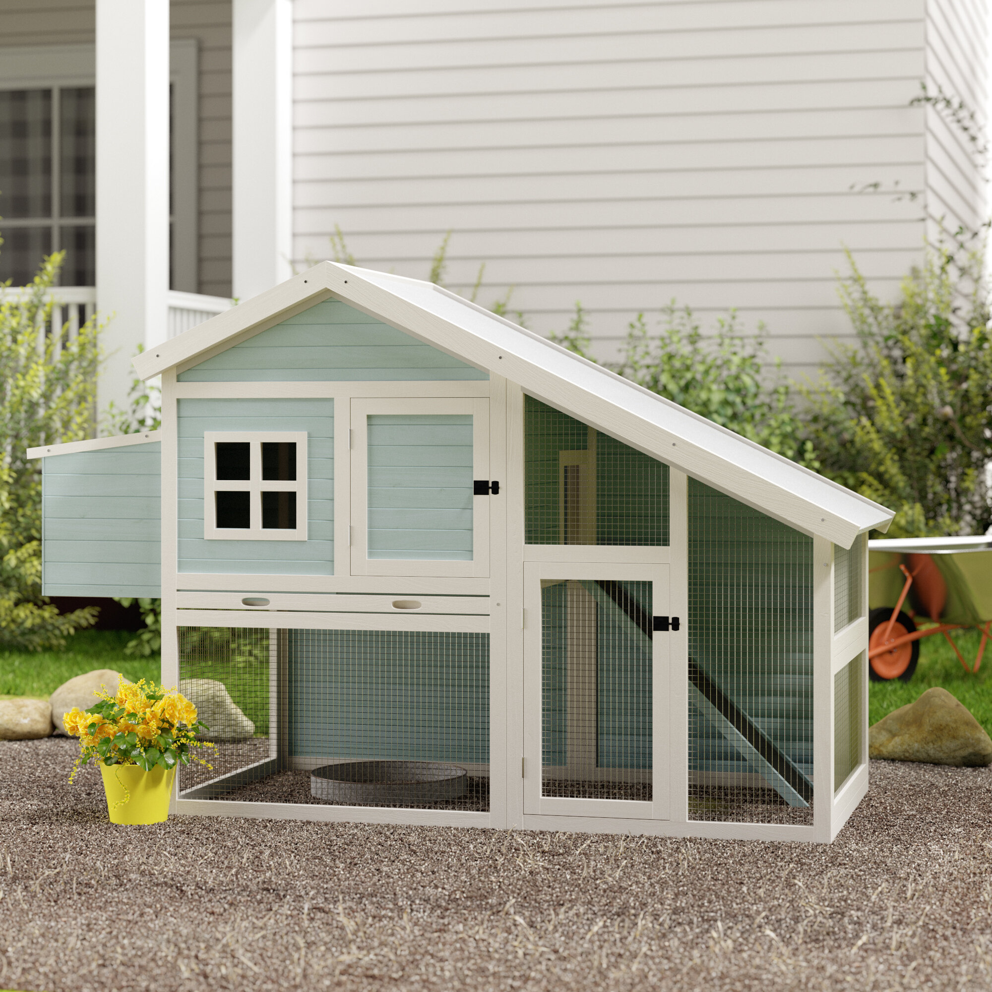 Dorothy Nantucket Chicken Coop With Chicken Run