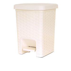 Plastic 1.88 Gallon Step On Trash Can