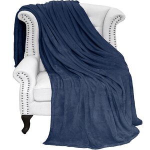 Karlie Ultra Soft Microplush Blanket