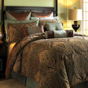 Canovia Springs Comforter Set