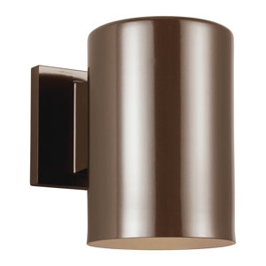 Creissant Modern 1-Light Metal Shade Outdoor Sconce