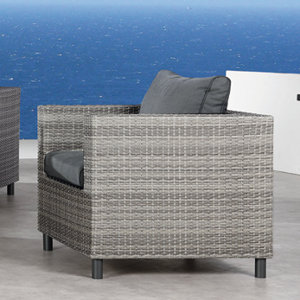 Loungesessel Lea mit Kissen von Kampen Living