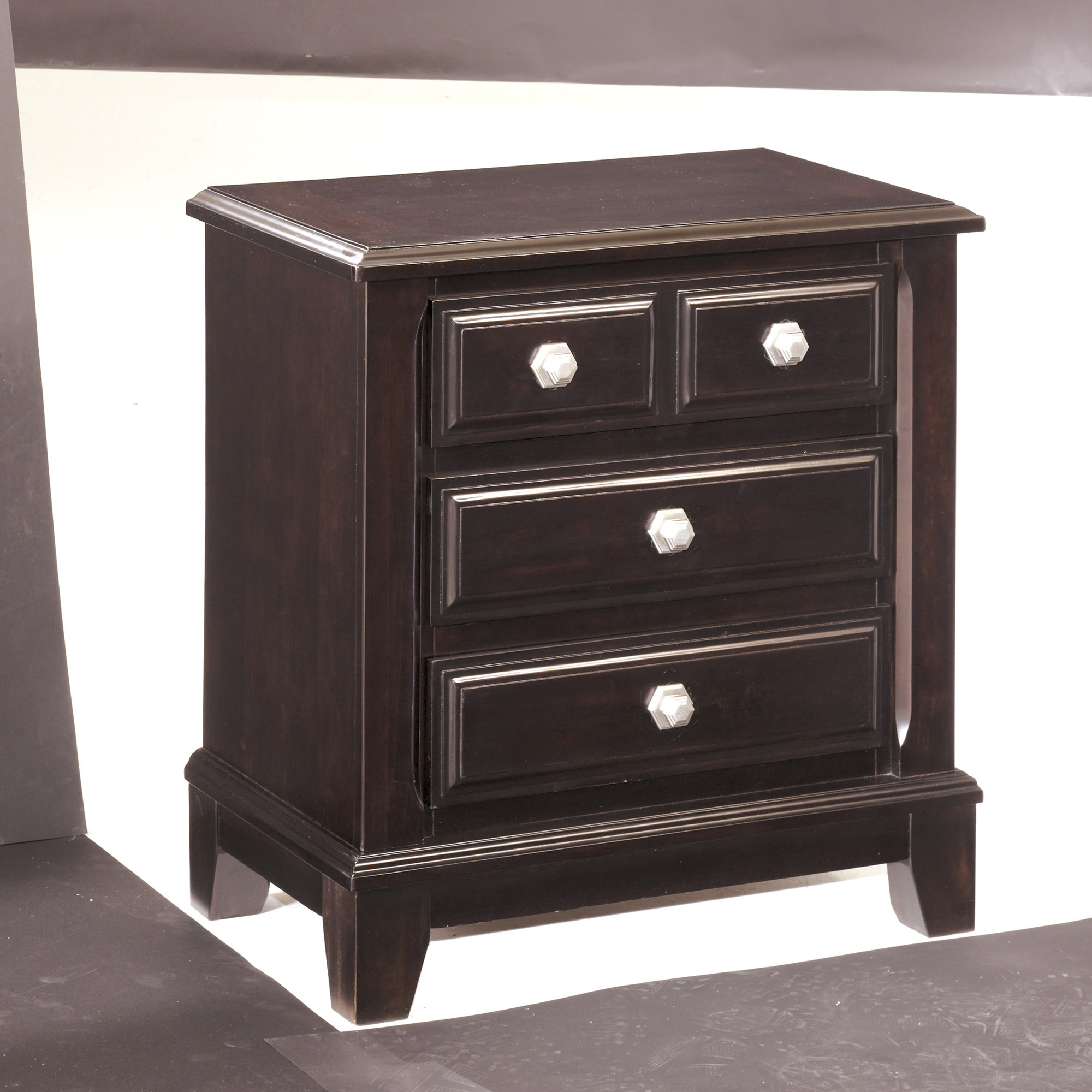 Signature Design by Ashley Ridgley 3 Drawer Bachelor's Chest & Reviews