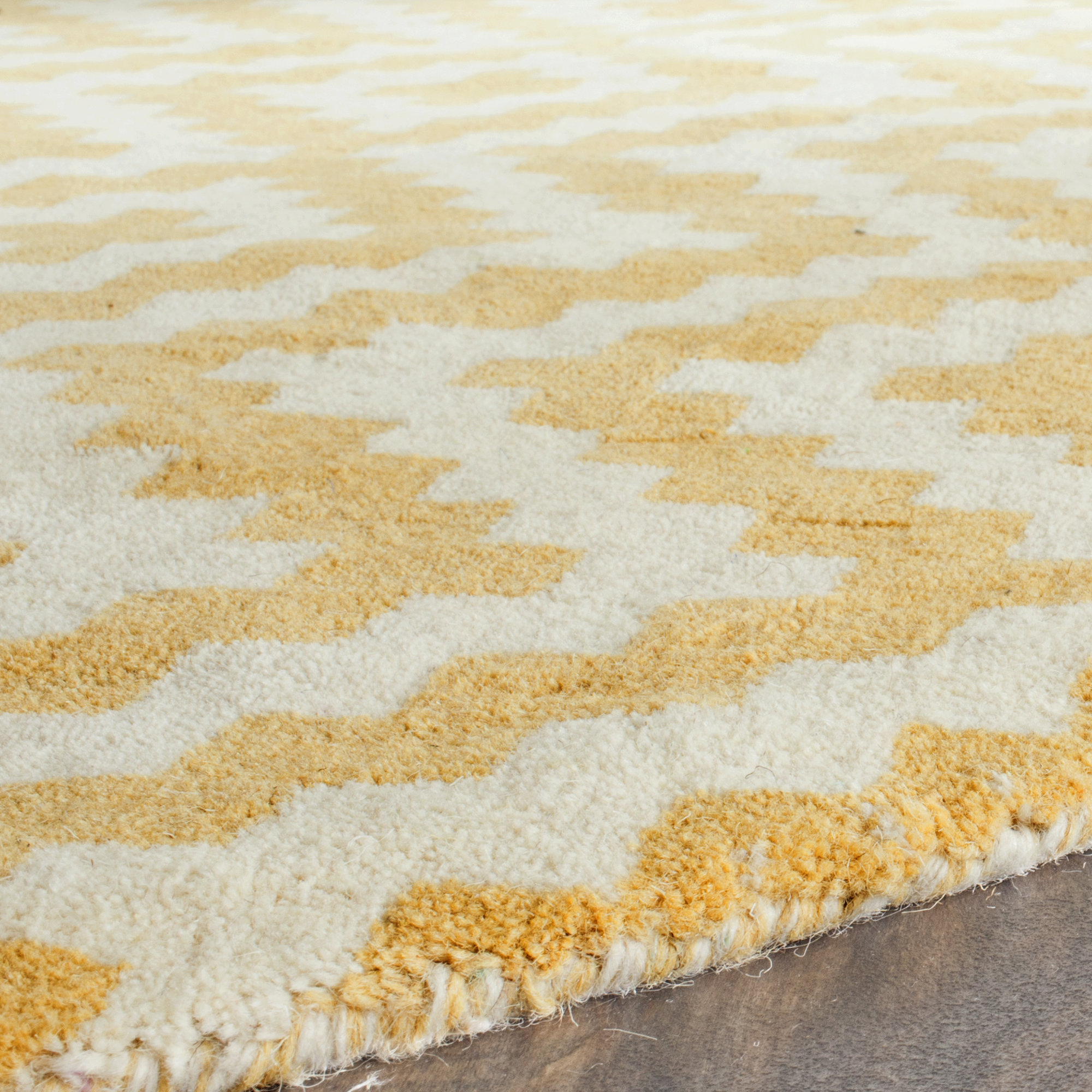 Varick Gallery Dodge Ivory / Gold Area Rug & Reviews Wayfair