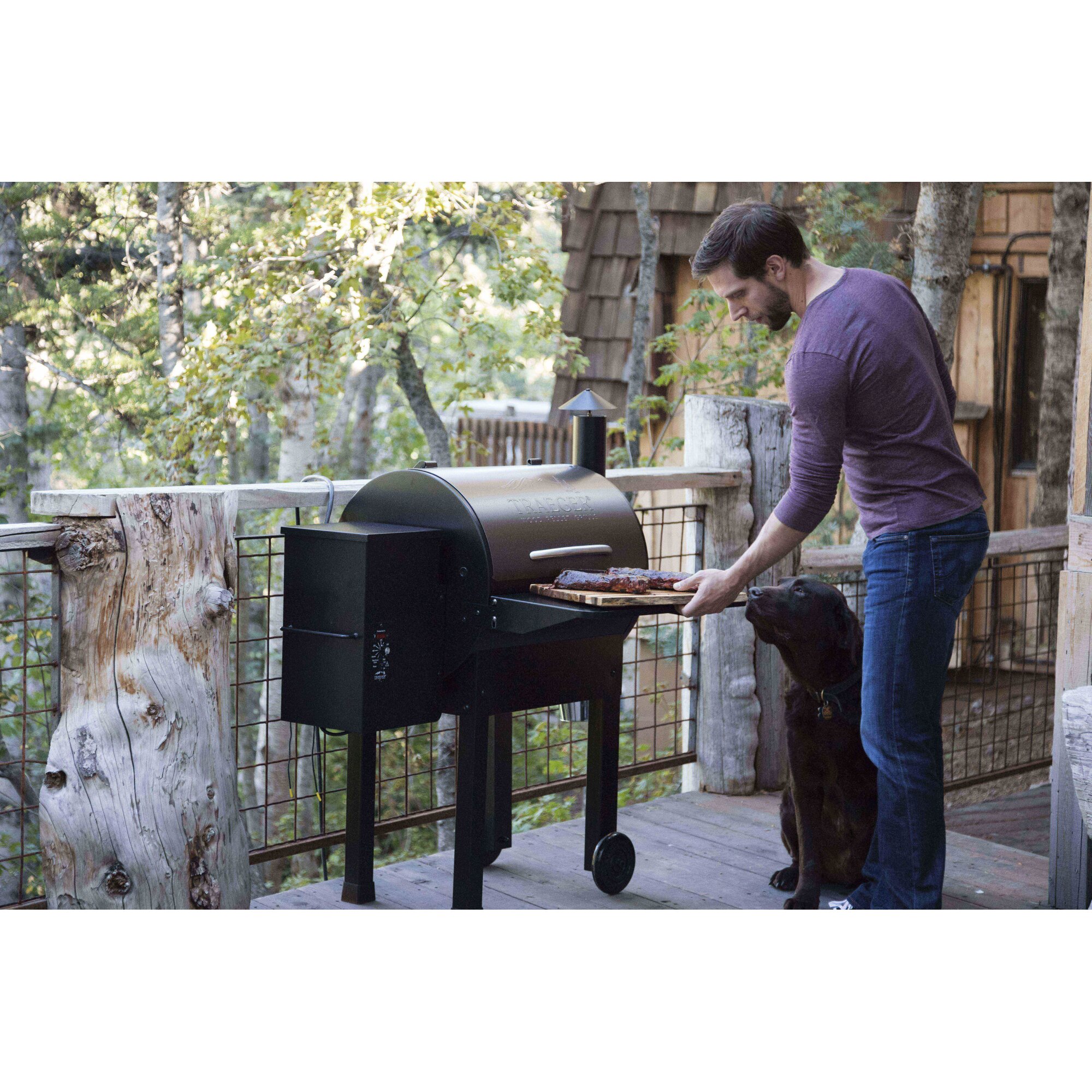 Traeger Pellet Grills Lil' Tex Elite 22 Wood Fired Grill & Reviews ...