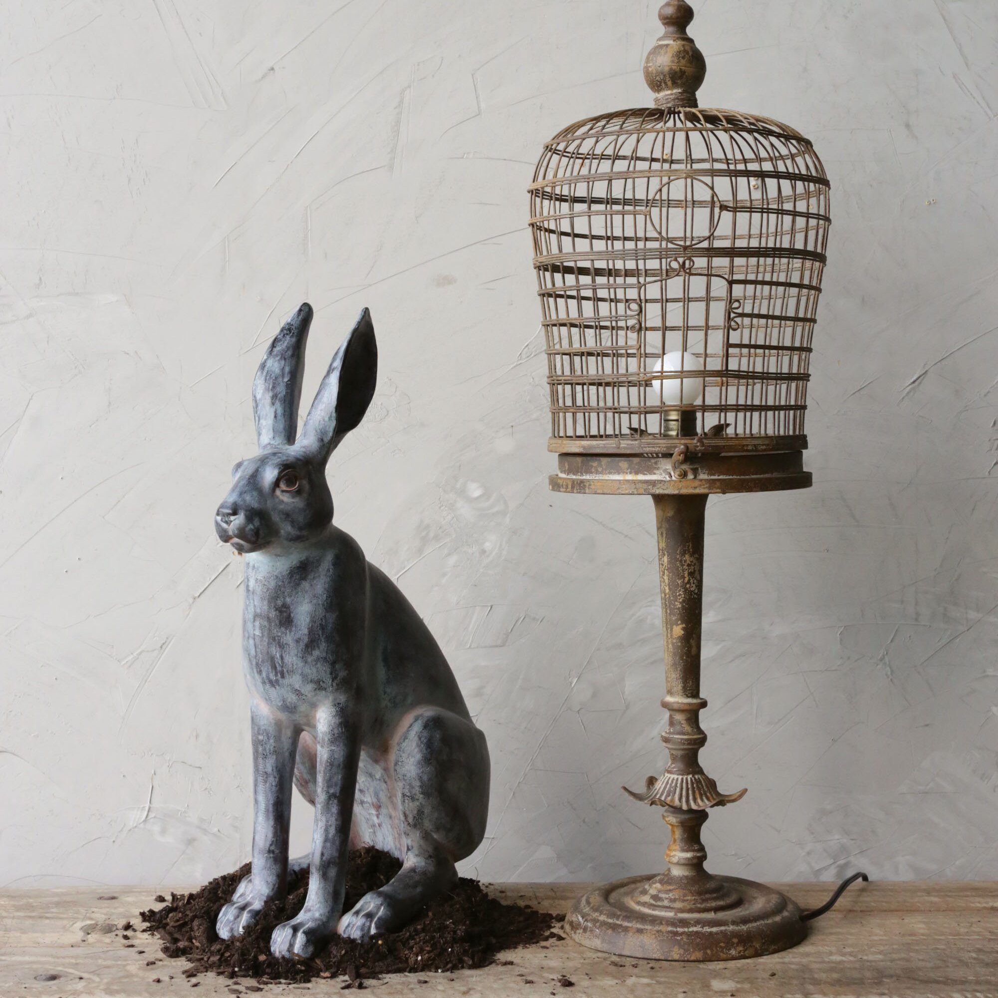 resin rabbit statue